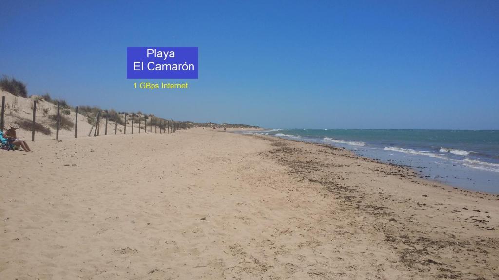 La Pavona 11 - 1ª linea de Playa photo 2