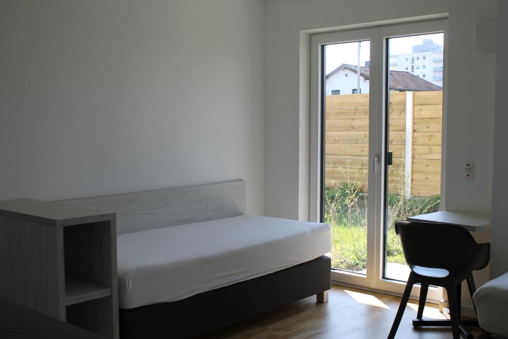 1 Zimmer Studioapartment mit bis zu 2 Einzelbetten in der Land of Living photo 4