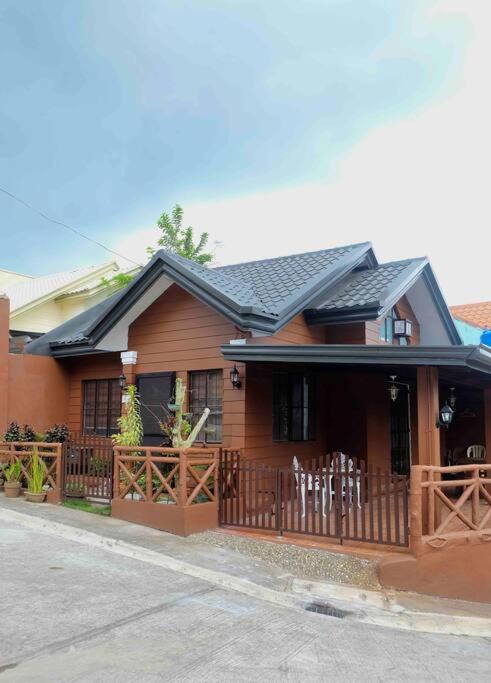 Cabin Hideaway, Alfonso Tagaytay photo 2