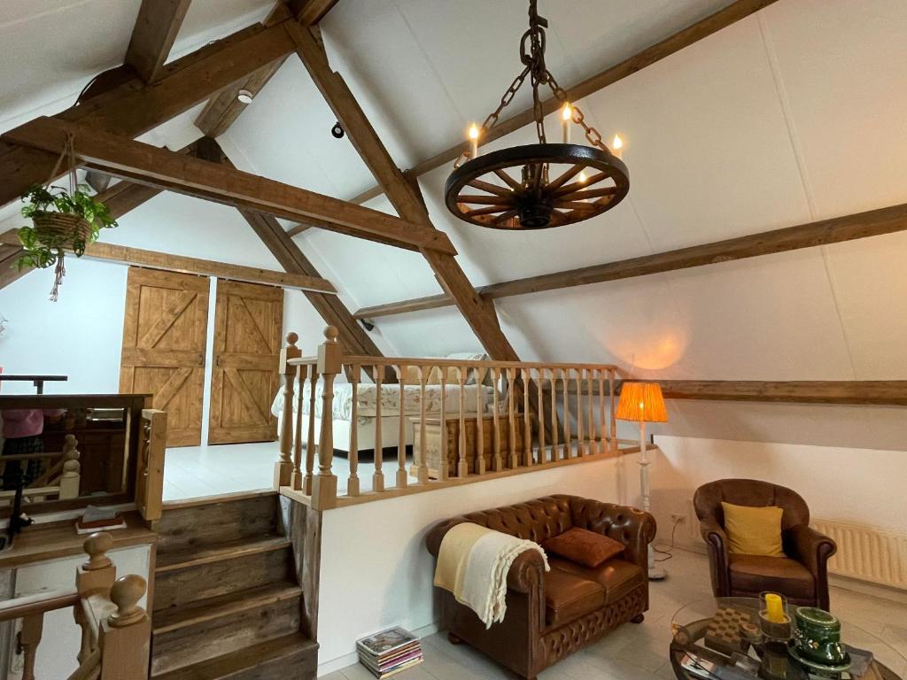 B&B droom in de polder -DE SALON- luxe appartement met prive-sauna photo 4