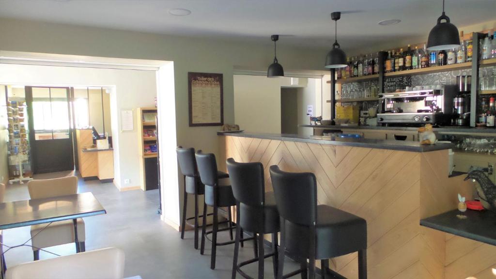 Logis Hotel Restaurant Mas de la Prairie photo 1