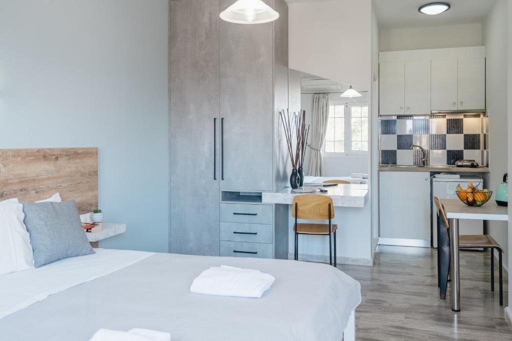 Miramare Boutique Apartments - Tap to explore photos