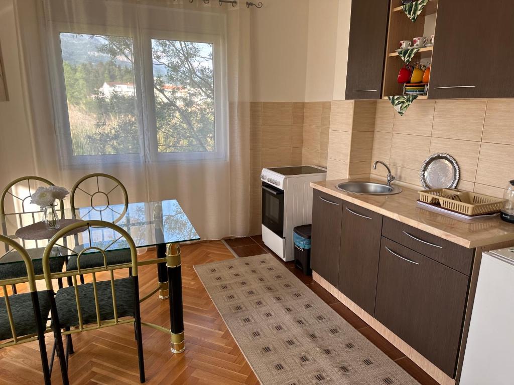 Porodični Apartman Igalo photo 2