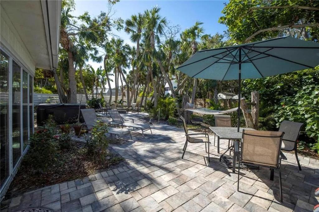 Oasis on Siesta Key image
