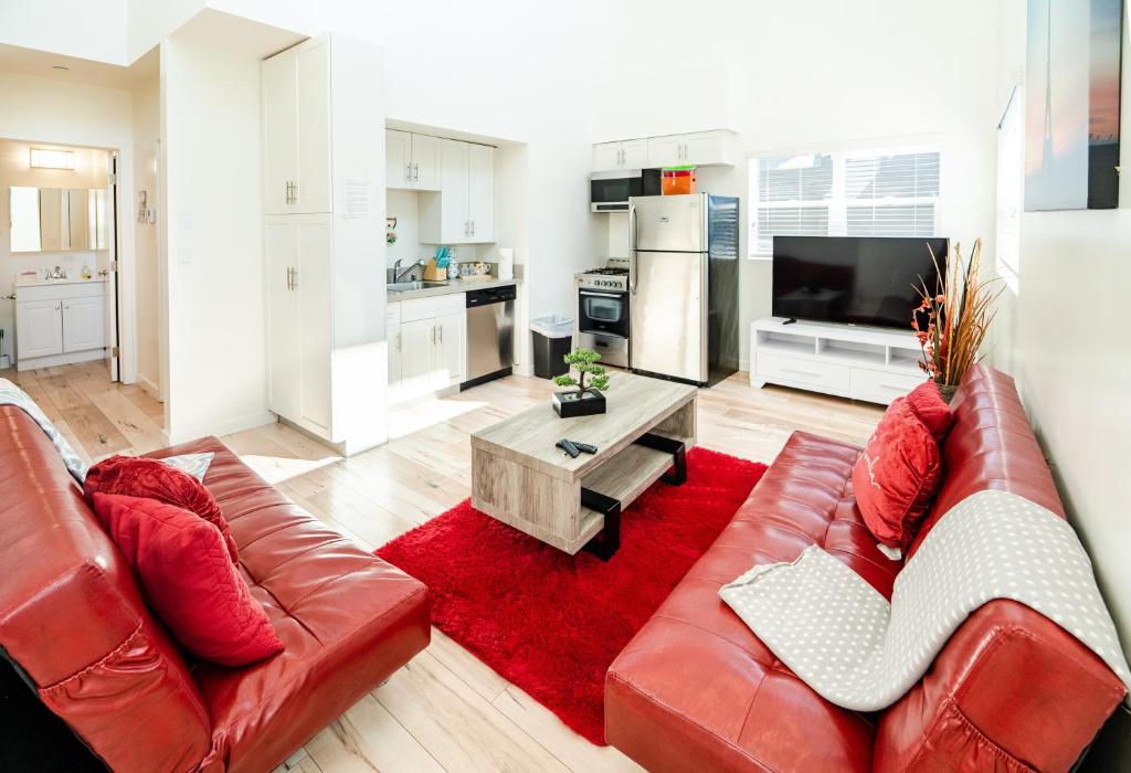 Hollywood 3Bedrooms Stylish Loft with 2 Parking image