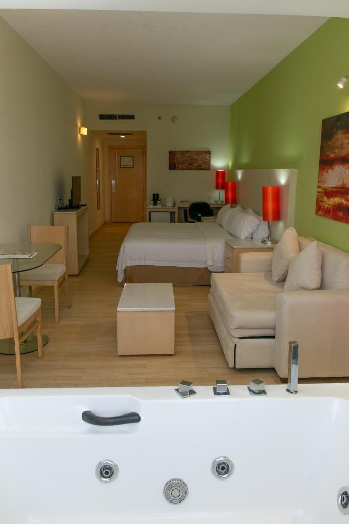 Bel Air Business Salamanca, Trademark by Wyndham photo 4