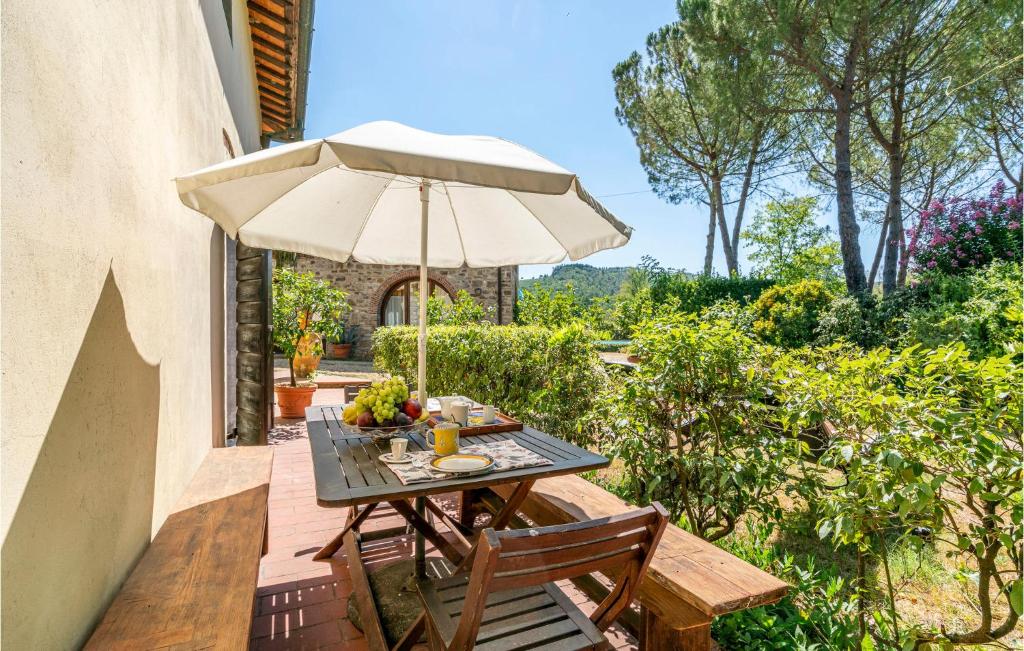 Beautiful Apartment In Molino Del Piano With Wifi And 1 Bedrooms photo 1