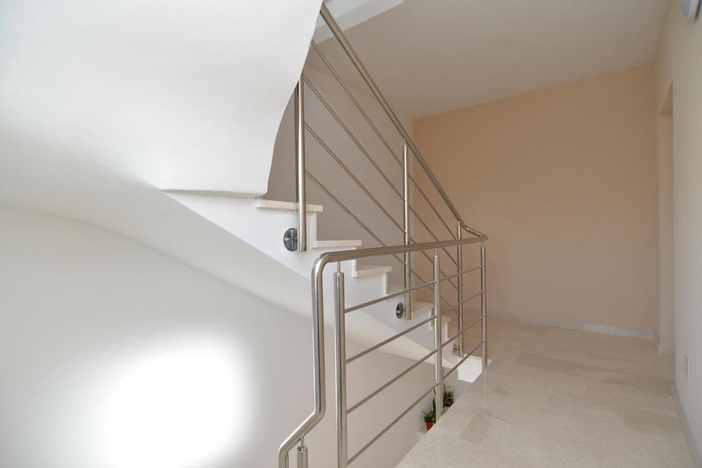 Family friendly apartments with a swimming pool Vodnjan, Fazana - 21040 photo 4