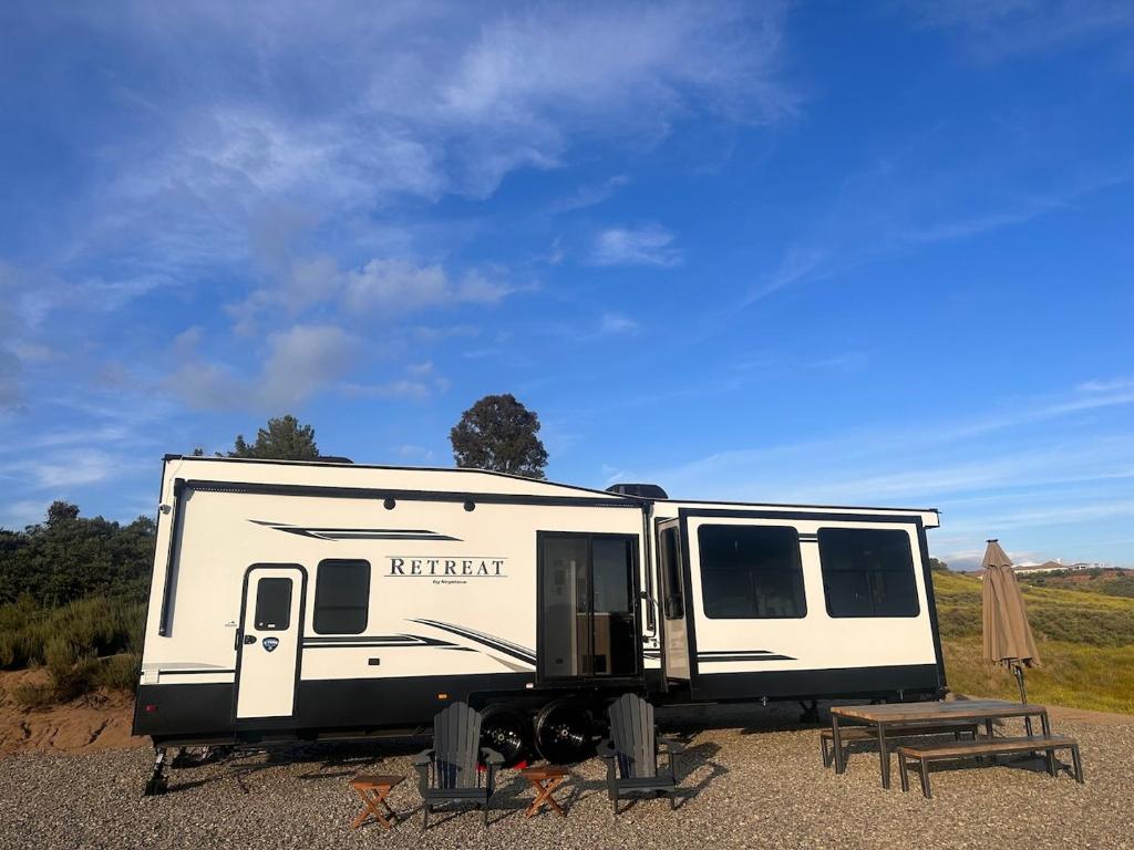 Temecula Hilltop View Glamping Next To Wineries photo 2