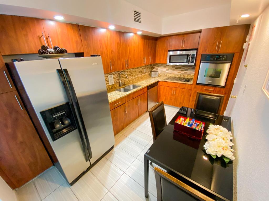 Breathtaking Beach Condo!!! photo 3