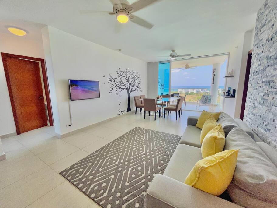 Best View Overlooking Entire Resort - Comfortable & Spacious - Sleeps 11 photo 1