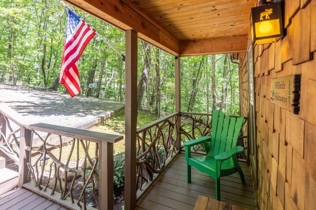 Pet friendly Luxury Cabin near Helen with fire pit photo 3