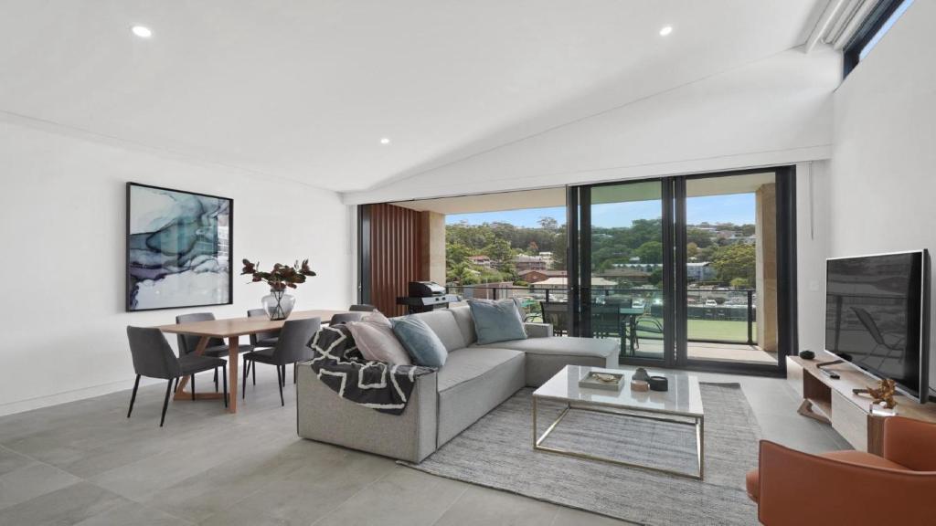 #8 The Ash Apartments Close To Beach Accom Holidays photo 2