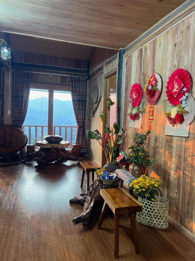 Trốn Homestay, Cao Bằng