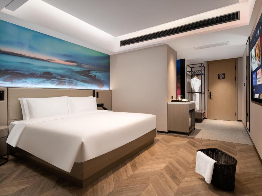 ECHERM Hotel Guangzhou Zhujiang New City Wuyangcun Metro Station photo 3