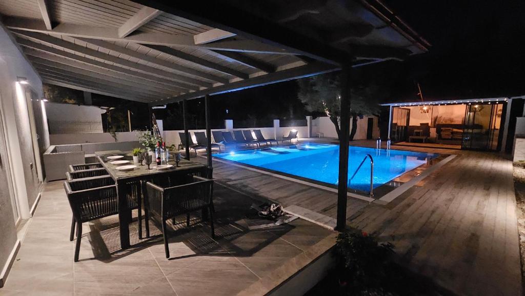 Villa Galaxy photo 2