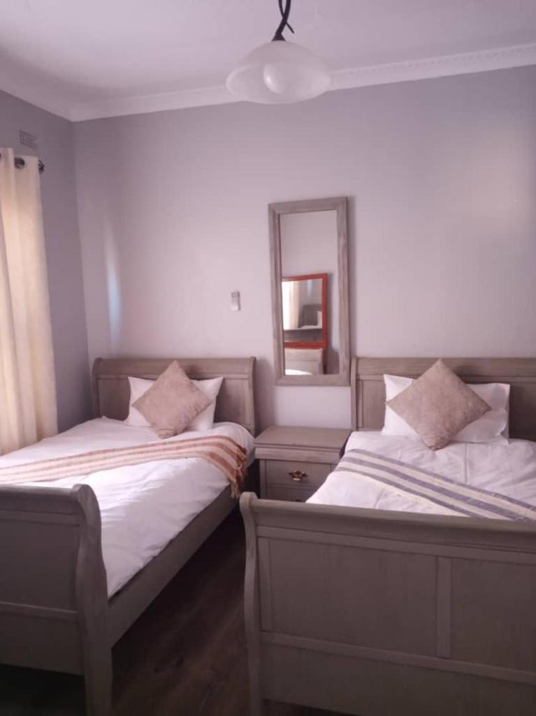 Beautiful guesthouse with pool and solar - 2057 photo 4