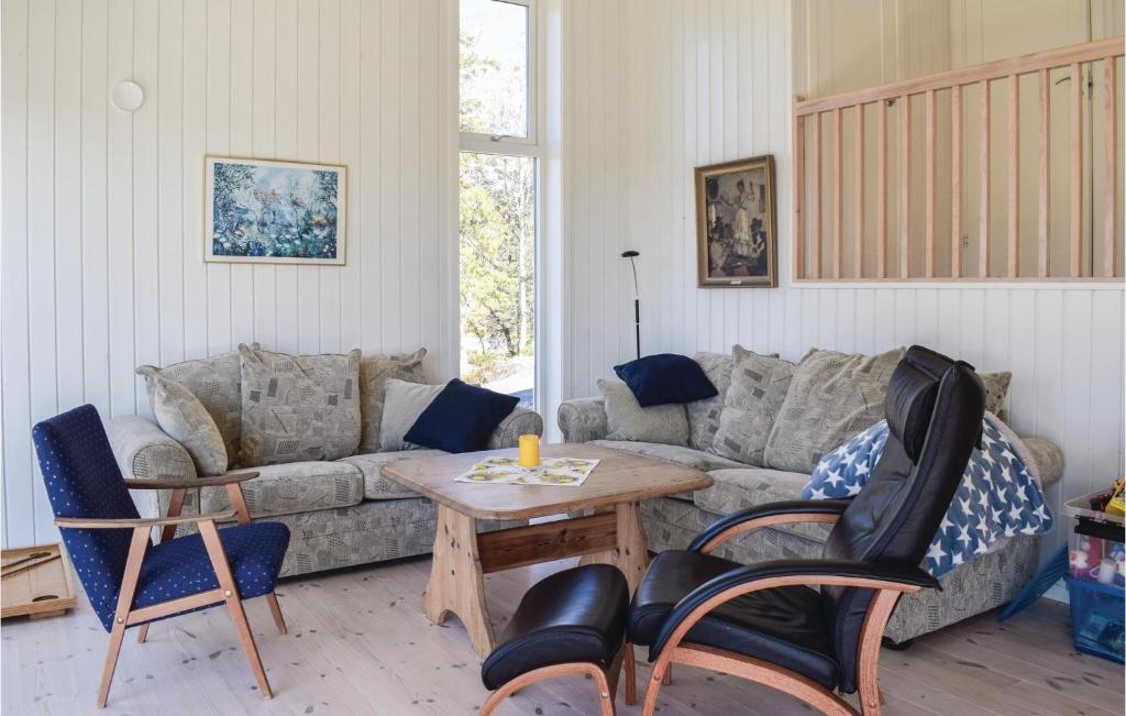 Beautiful Home In Sandefjord With 3 Bedrooms And Wifi photo 2