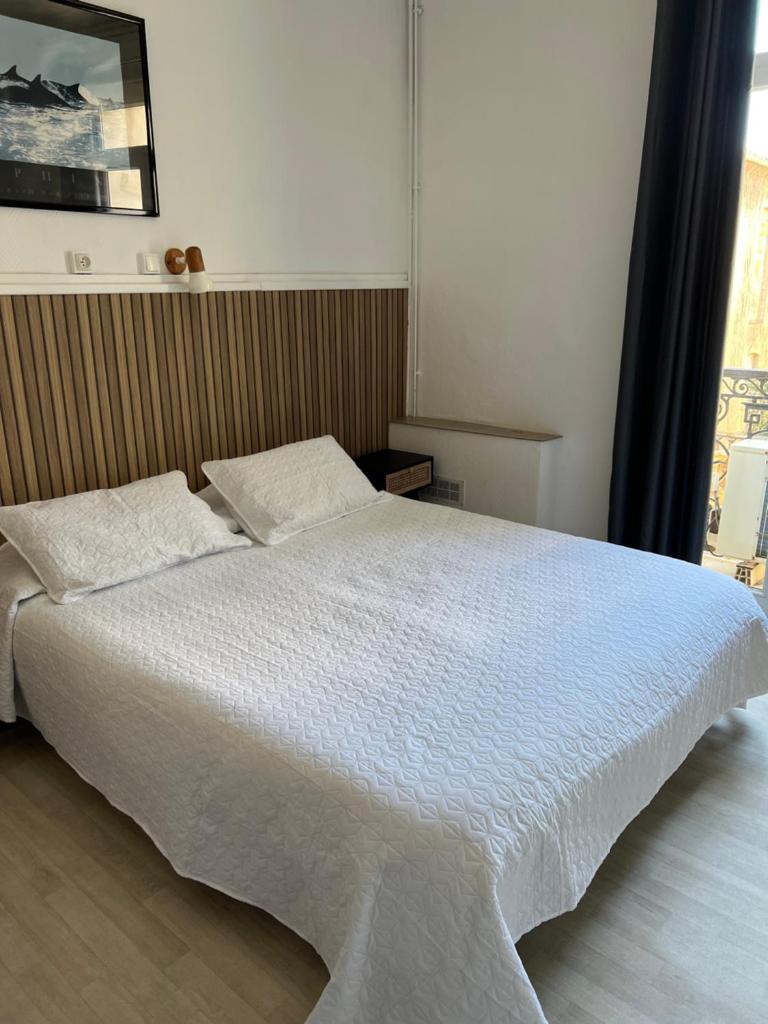 Hotel Restaurant Les Paquebots - 2-Bedroom Suite with air conditionning