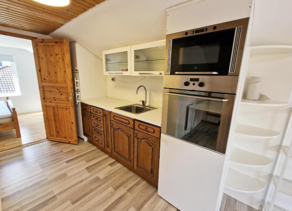 Nice holiday home with outdoor pool in Billeberga, Landskorna photo 4
