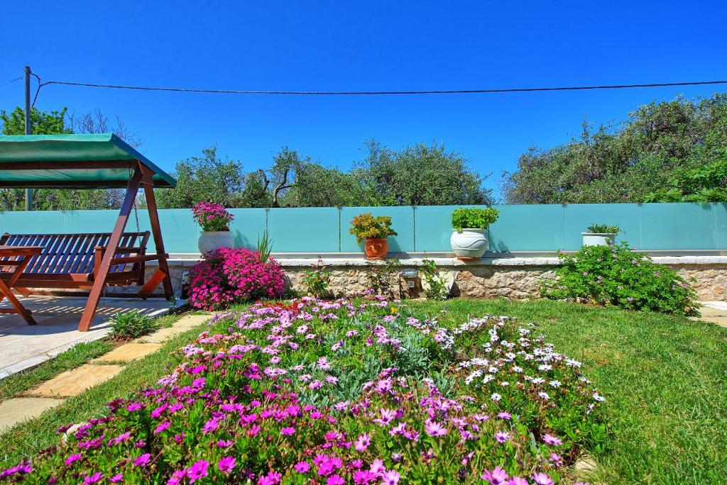 Villa Elaia by PosarelliVillas photo 2