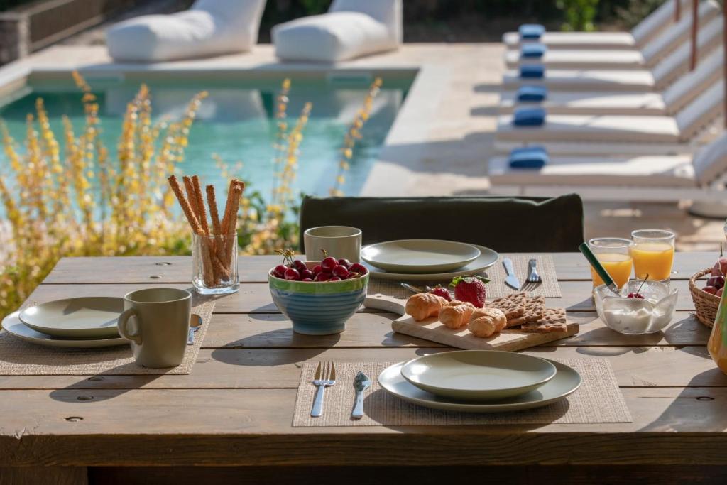 Serene Oasis Meganisi - Seaview & Exclusive Pool photo 2