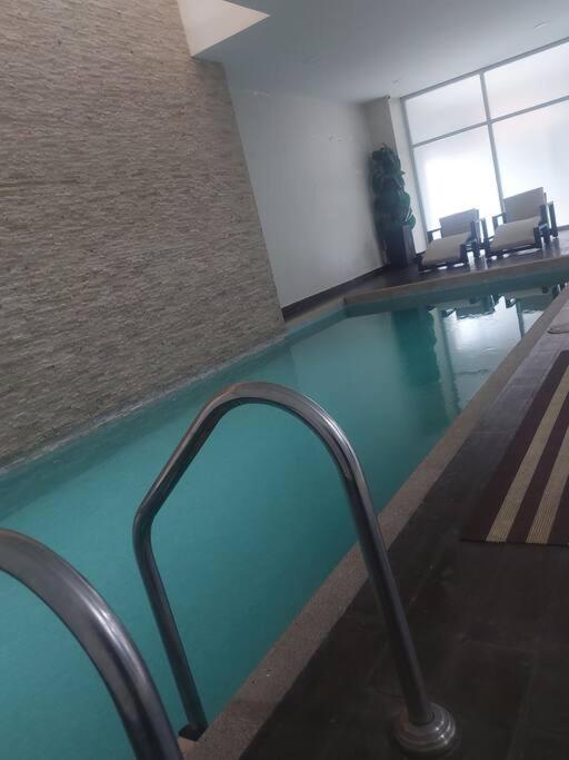 ZAFIRO SUITE CON VISTA CIUDAD/PISCINA/GYM/ PARQUEO photo 4