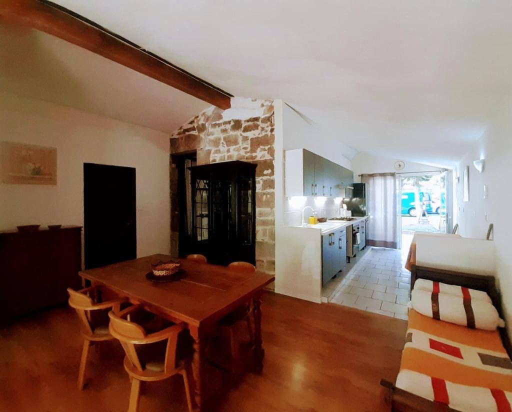 Les Chambres du Clos des Capucins photo 4