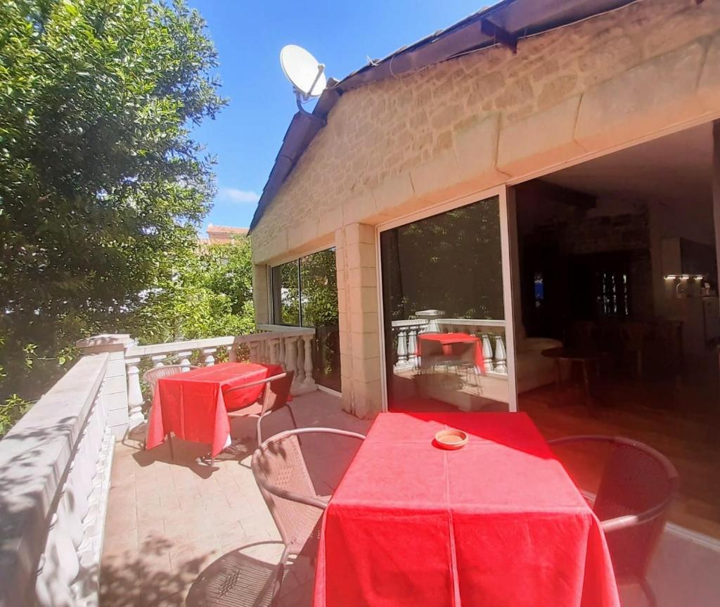 Les Chambres du Clos des Capucins photo 2