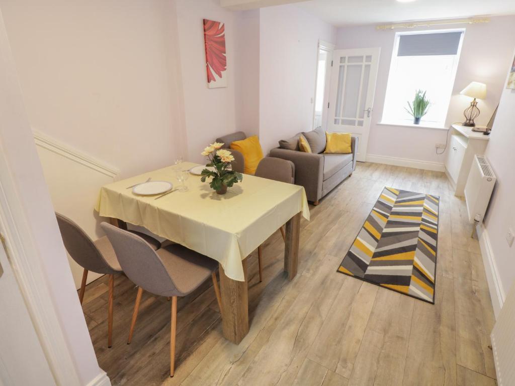 22 Town Place photo 2