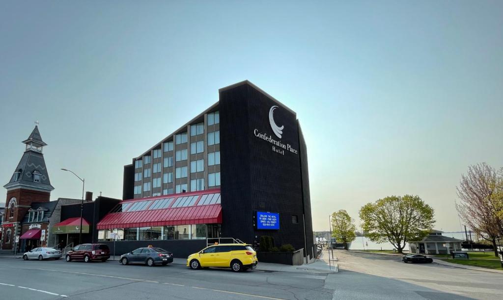 Confederation Place Hotel photo 2