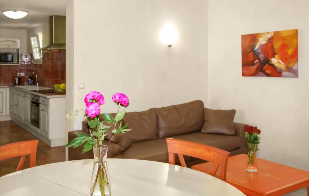 Stunning Home In Callian With Outdoor Swimming Pool, Wifi And 3 Bedrooms photo 1