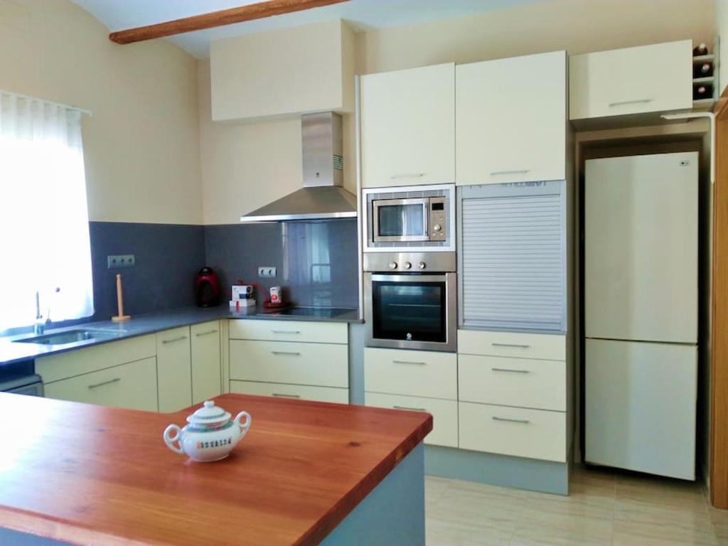 3 bedrooms house with private pool enclosed garden and wifi at Camarles 5 km away from the beach photo 4