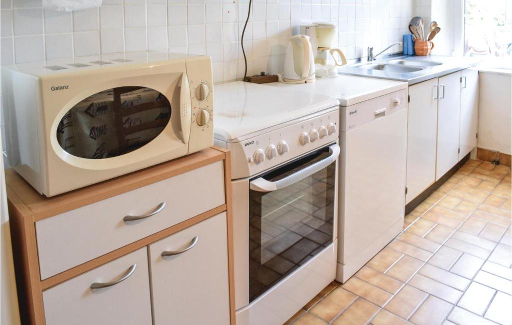 Beautiful Home In Lestre With 3 Bedrooms And Wifi photo 4
