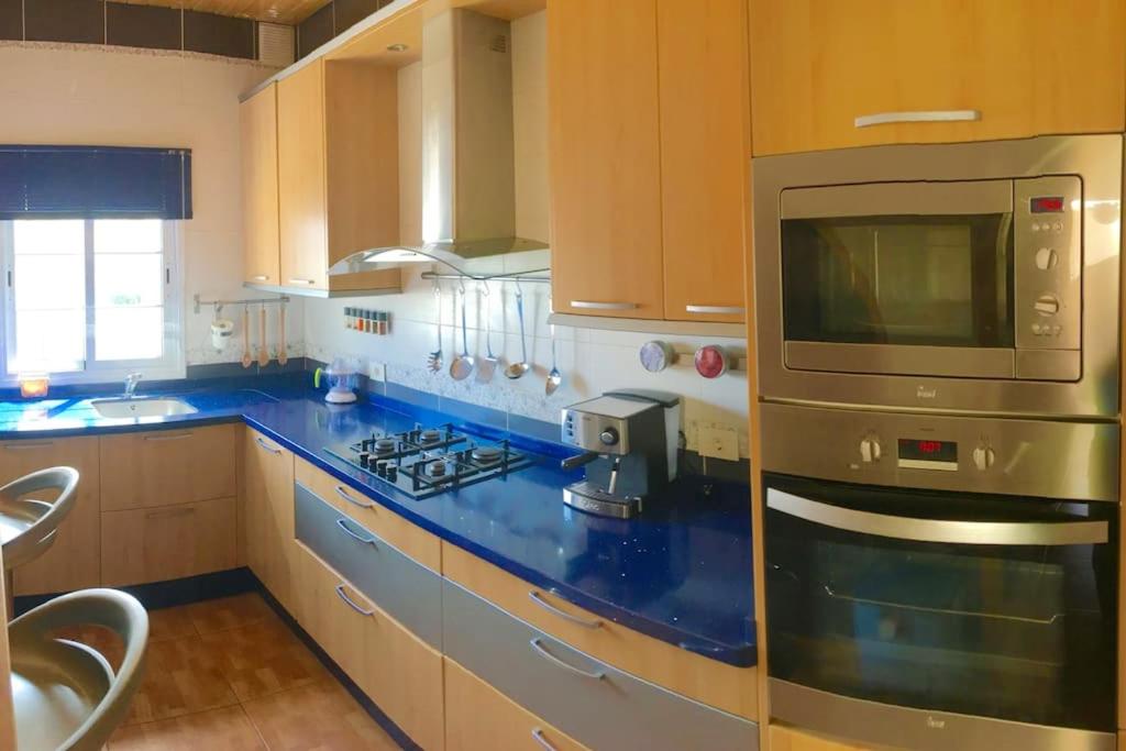 3 bedrooms house with city view jacuzzi and furnished terrace at San Isidro 5 km away from the beach photo 3