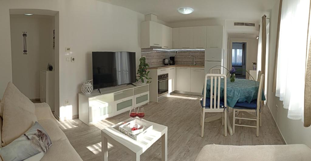 Apartmani Željka photo 3