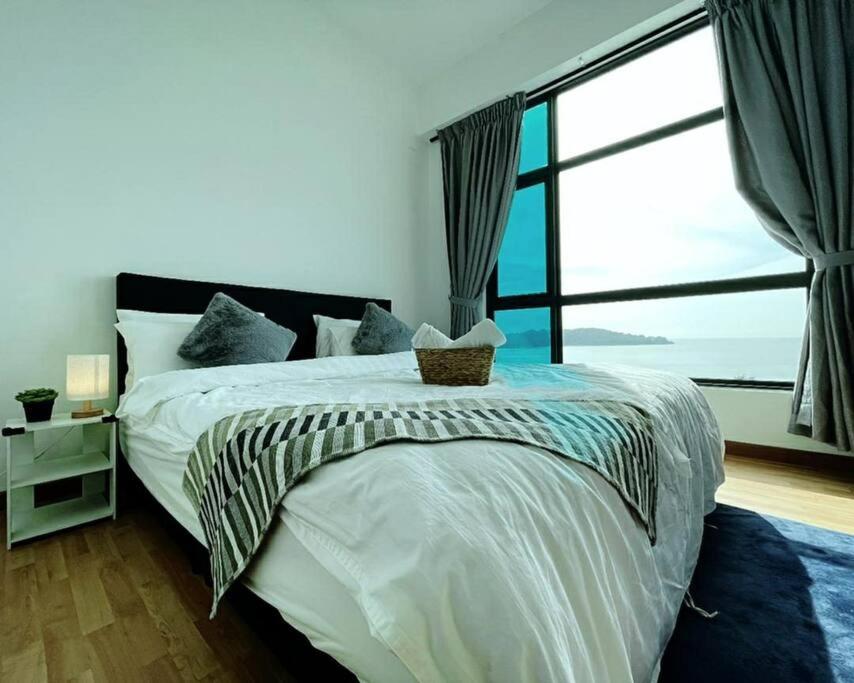 KWRC Imperium Residence Seaview Beachfront photo 3