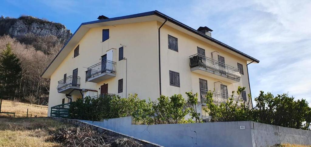 2 bedrooms appartement with balcony and wifi at Pizzoferrato photo 2