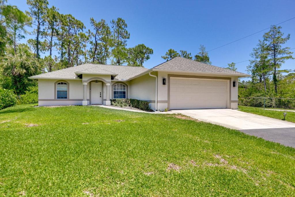 Pet-Friendly Naples Vacation Rental with Fire Pit! photo 1