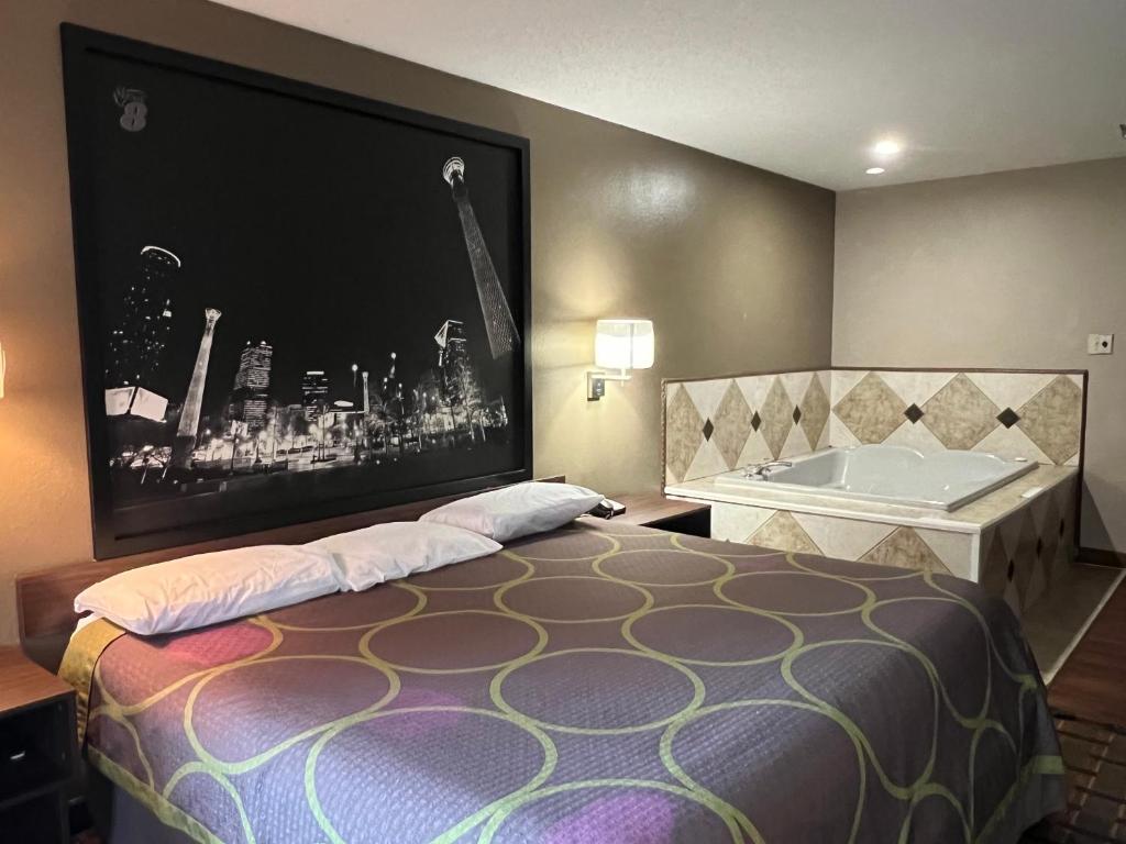 Super 8 by Wyndham Norcross/I-85 Atlanta photo 2