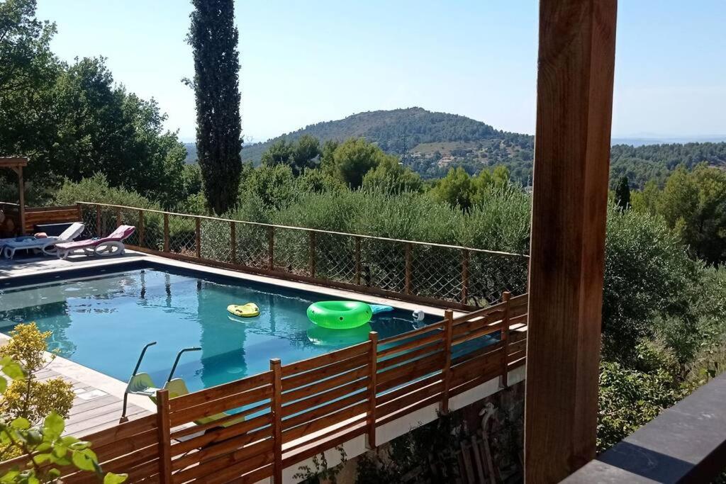 Villa avec piscine, vue panoramique ste victoire