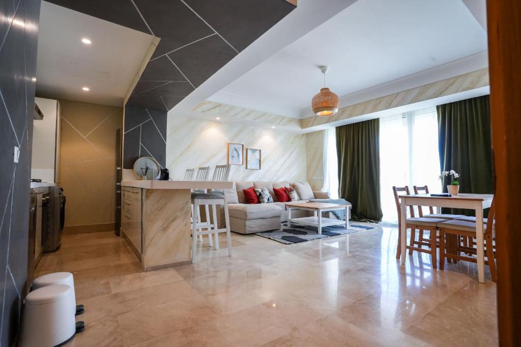 Luxurious apartment in the vegetal tower photo 1