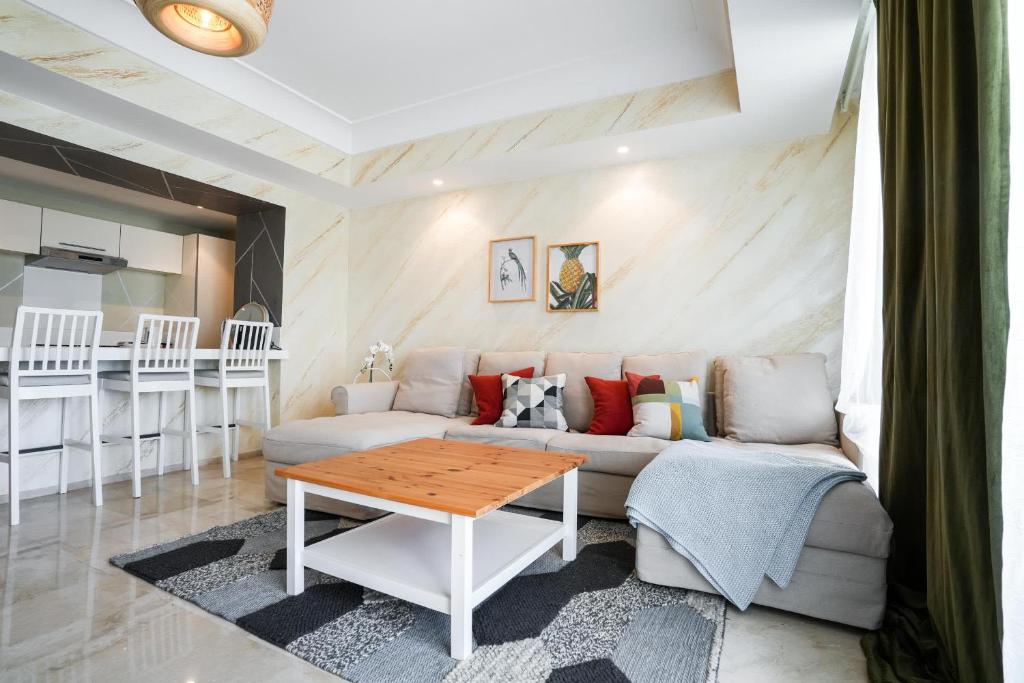 Luxurious apartment in the vegetal tower photo 3