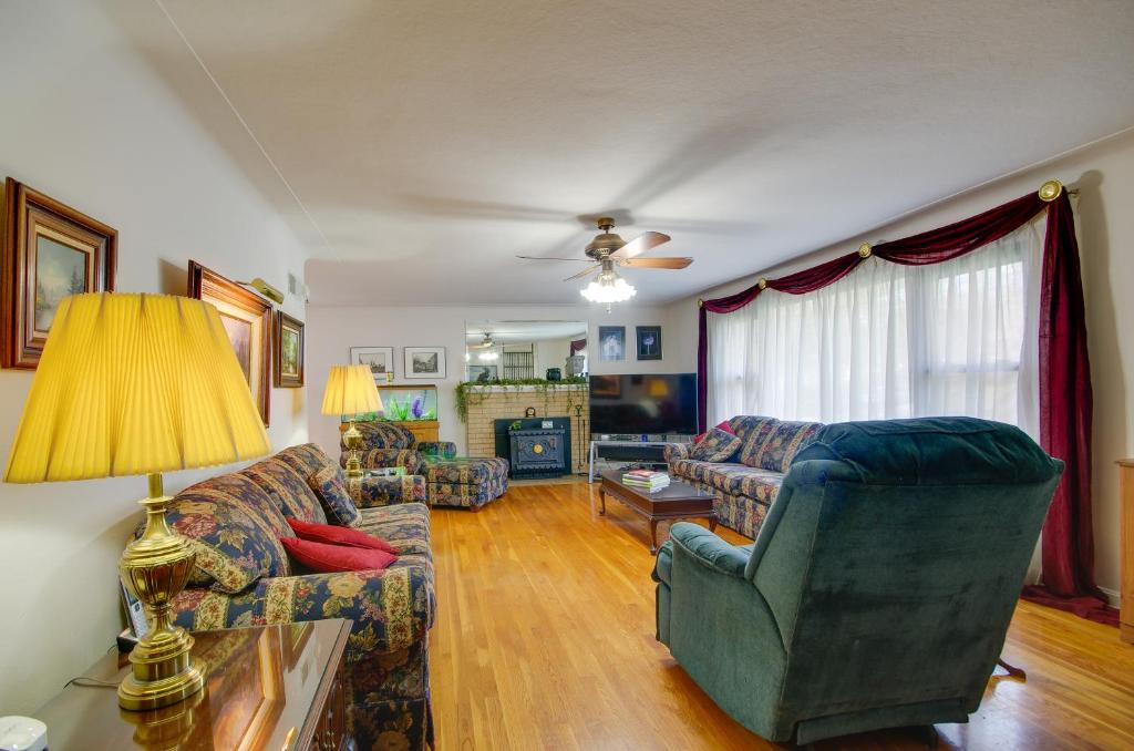 Charming Jefferson City Home 2 Mi to Downtown! photo 3