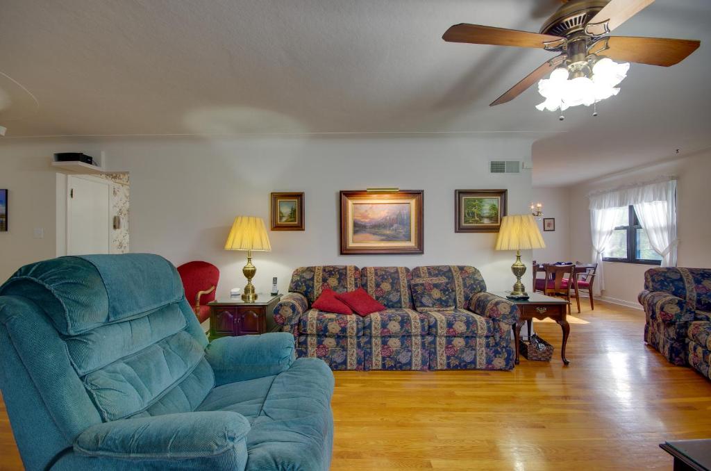 Charming Jefferson City Home 2 Mi to Downtown! photo 4