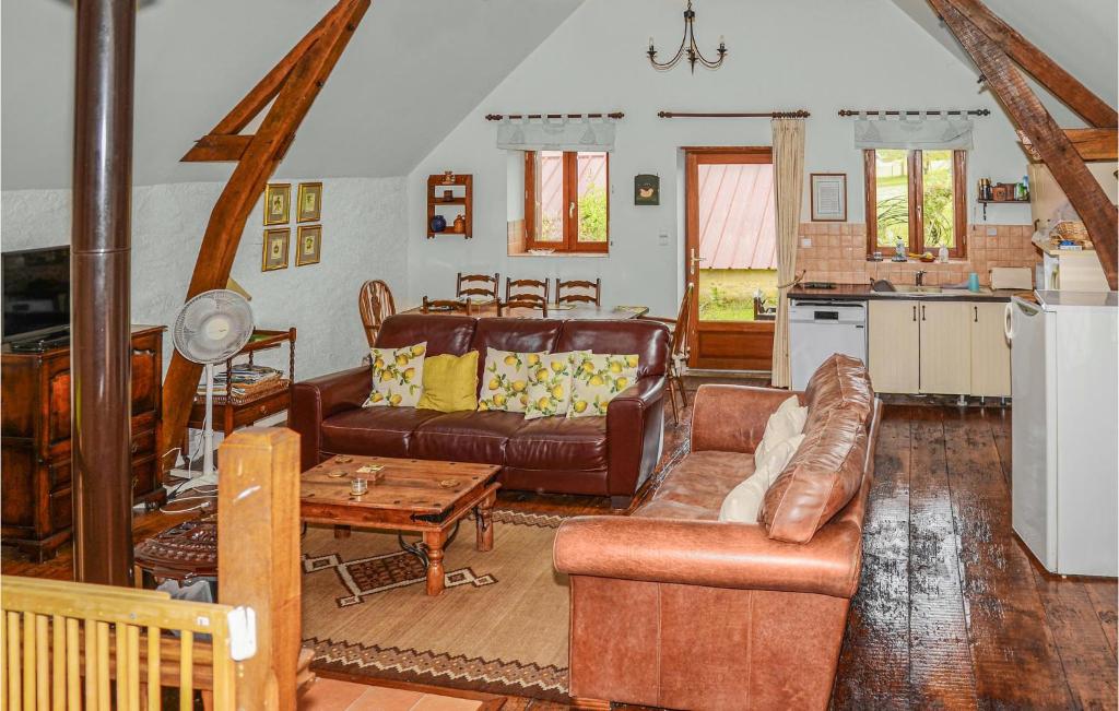 Beautiful Home In Savigny Sous Le Lude With Wifi, Private Swimming Pool And 4 Bedrooms photo 2