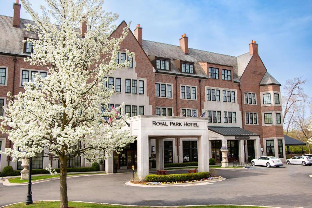 Royal Park Hotel image