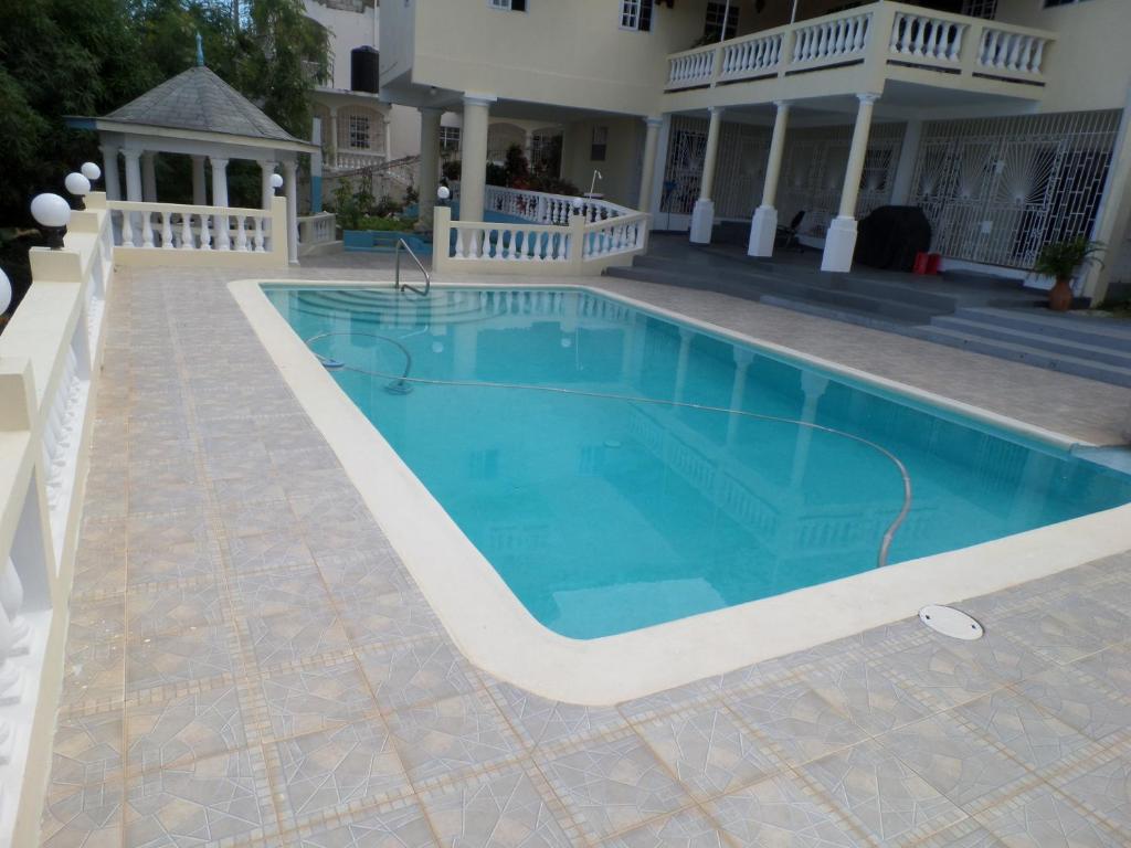 The Royal Kensington Villa 4 photo 1