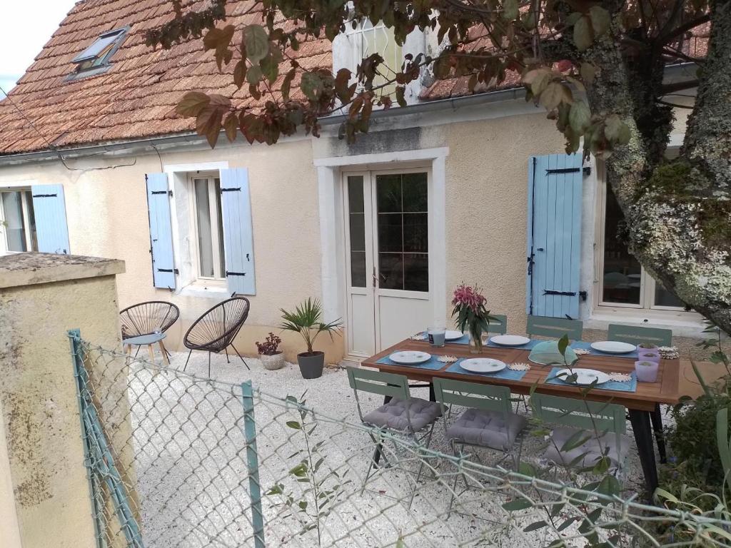Gîte Ajat, 4 pièces, 6 personnes - FR-1-616-285 photo 4