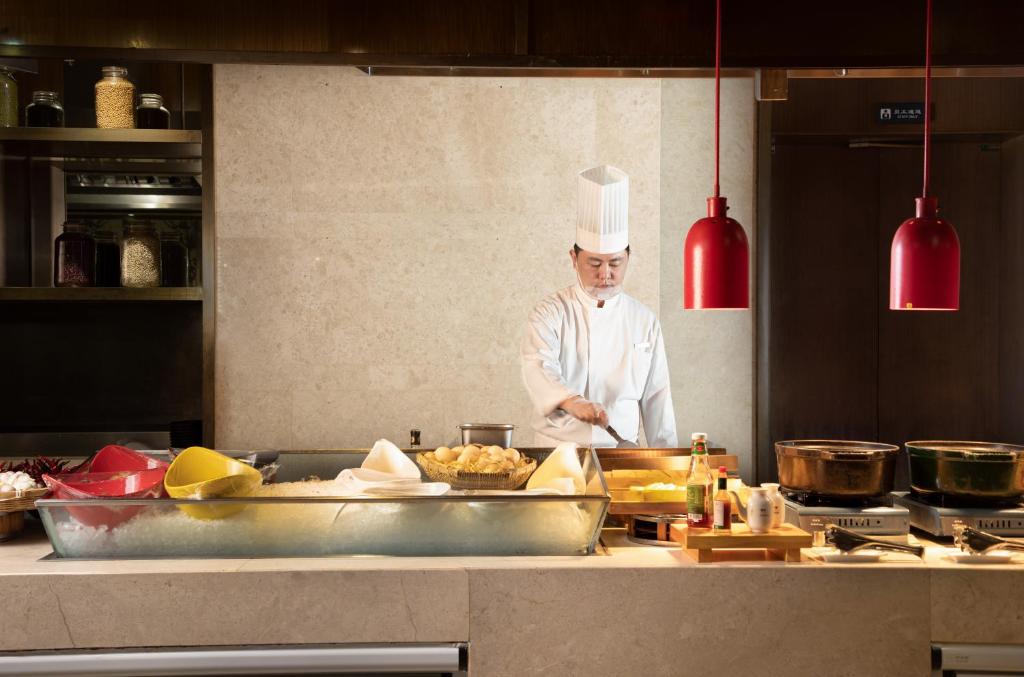 The Yun Hotel Hankou photo 2